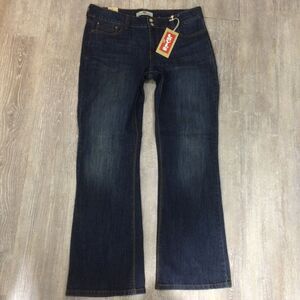 NEW Levi’s 526 Slender Boot Cut Jeans Dark Wash Size 14M Flap Pockets Womens
